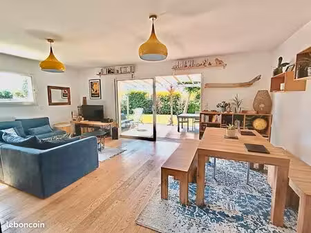 maison entièrement meublée et équipée 97 m² – 3 chambres – le porge