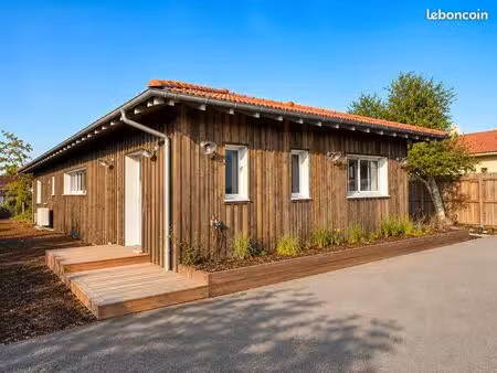 ? maison bois de 130m2 - location meublée ?