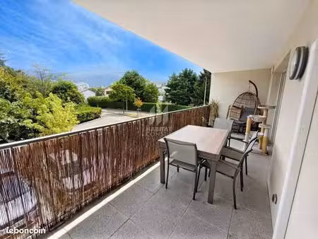 appartement 3 pièces 63 m²