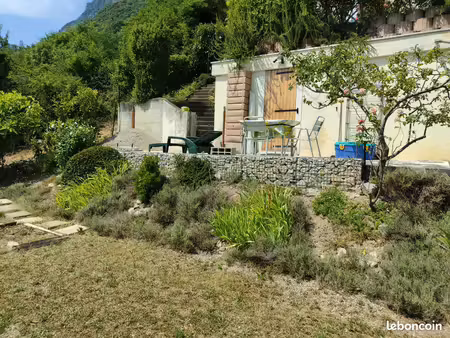 studio indépendant avec terrase