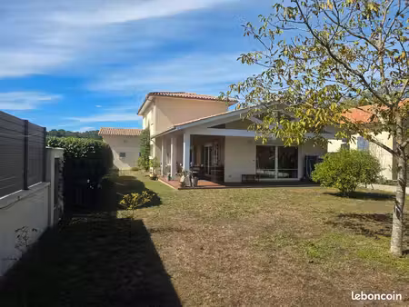 vend 2 maisons