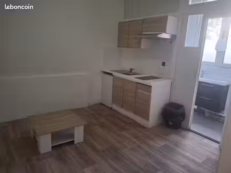 studio vide 15m2 à aubervilliers proche paris