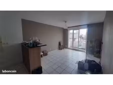appartement 3 pièces 50 m²