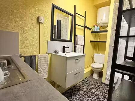 studio entièrement équipé
