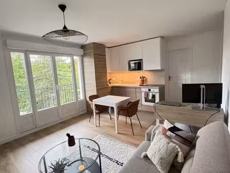 2 pièces meublé  bien agencé – balcon filant plein sud  vue verdure sans vis-à-vis