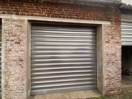 grands garages à louer de 18m2 à 24m2