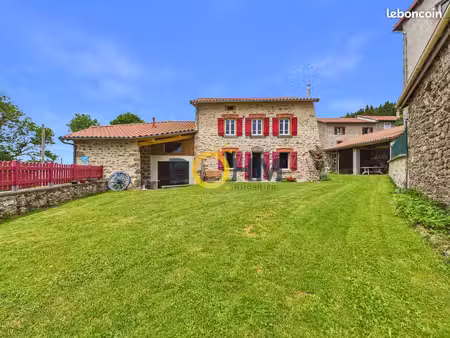 propriété 5 pièces 172 m²