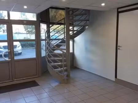 bureau 15 m²