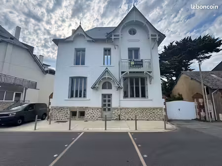 villa 7 pièces 177 m²