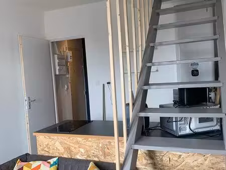 à louer – duplex meublé rénové de 23 m² – quartier chantenay