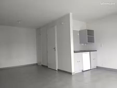 location t1 - 30m² pont de la tortière