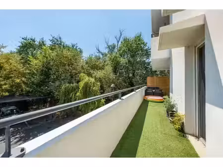 référence : 7150-nzw - appartement 3 pièces - terrasse  double box  calme et lumineux