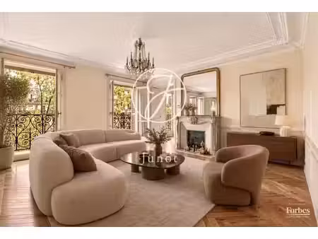 appartement paris 10e - 2 chambres - 115m²