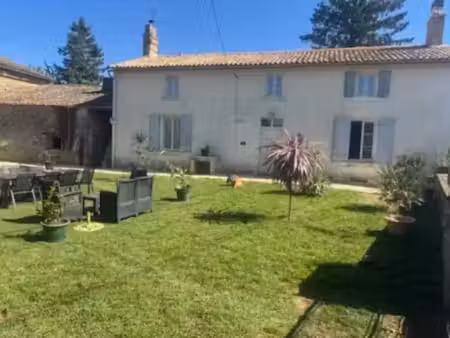 vente maison 7 pièces 234 m² saint-romans-lès-melle (79500)