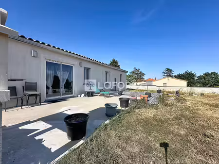 maison availles thouarsais 1711 m2