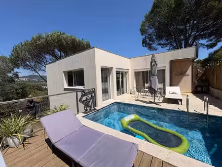 vente maison t5 avec piscine sur un terrain d'environ 509m2 à cogolin
