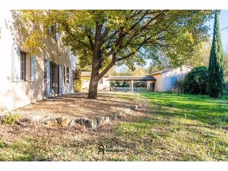 bastide de 170 m² avec 2 gîtes et piscine chauffée à saint-quentin-la-poterie