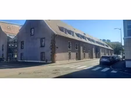 location bureau belfort 285 m²
