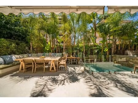 cannes – proche croisette – élégant rez-de-jardin avec piscine privative - mzipb432