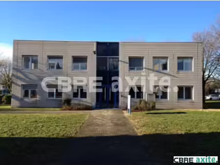 location bureau moirans 114 m²
