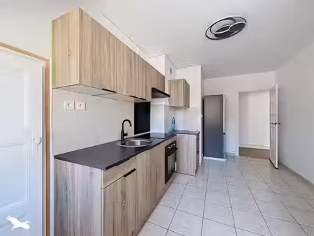 vente immeuble 0 pièces à néris-les-bains (03310)  202 920 €