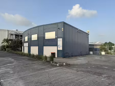 vente immeuble 546 m² à baie mahault (97122)  960 000 €