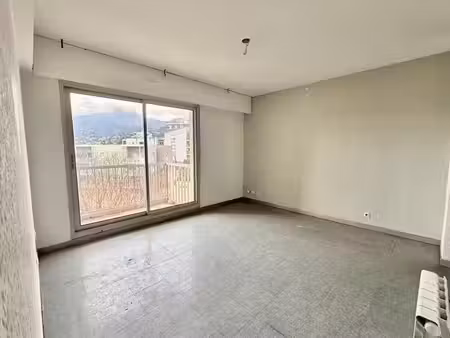 vente appartement 2 pièces 40 m² vence (06140)