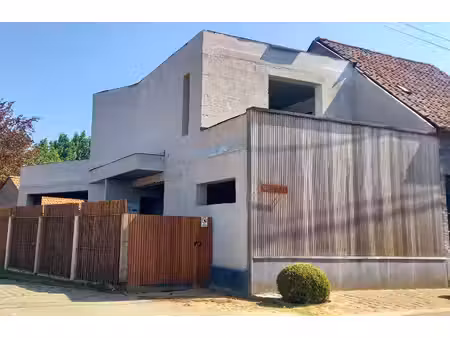 huis te koop in lievegem met 2 slaapkamers