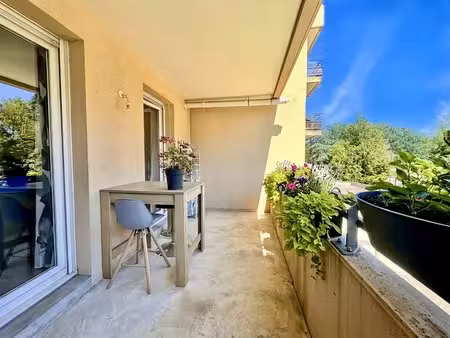 appartement 2 pièces - 56 m²