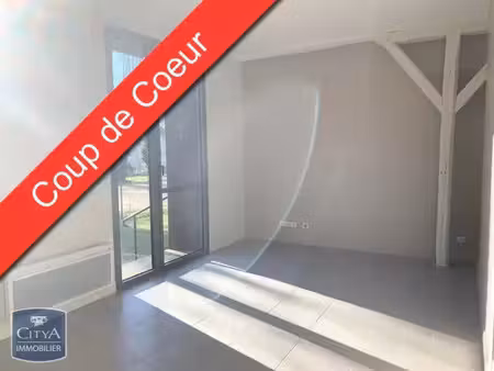 appartement à louer 3 pièces 78.48 m² - fontenay-le-comte (85) - 735€