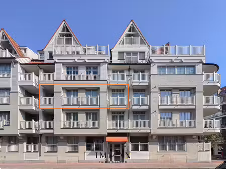 appartement te koop in knokke-heist met 3 slaapkamers
