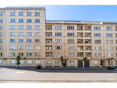 appartement te koop in schaarbeek met 2 slaapkamers