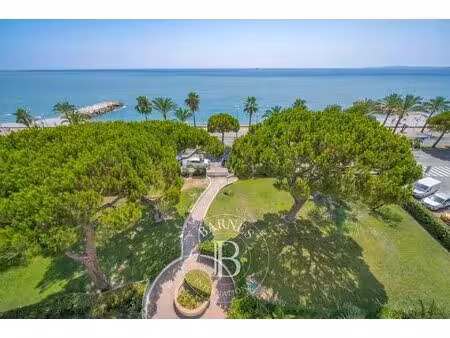 appartement cros de cagnes à quelques mètres des plages et au calme
