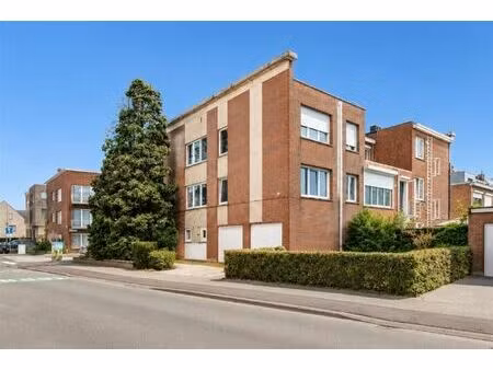 commercieel te koop in wilrijk met 6 slaapkamers