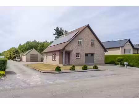 huis te koop in bocholt met 3 slaapkamers