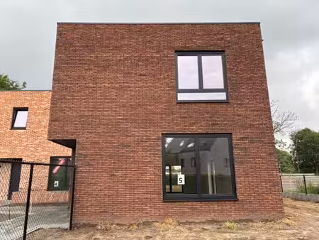 huis te koop in hoogstraten met 4 slaapkamers