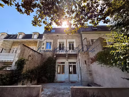 maison de ville 5 chambres et 1 bureau
