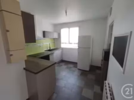 location appartement 3 pièces meublé à saint-berthevin (53940) : à louer 3 pièces meublé /