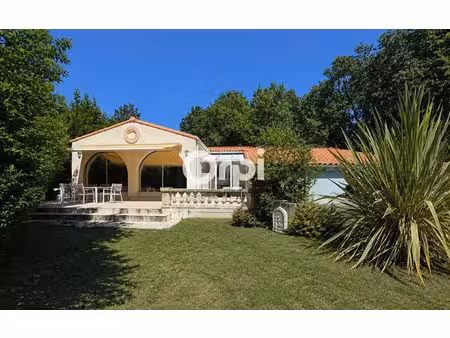 vente maison 5 pièces 125 m² à breuillet (17920)  545 000 €