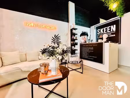 vente locaux professionnels à toulon (83000)  28 300 €