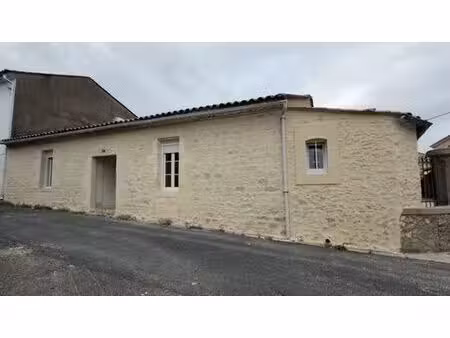 maison de luxe de 97 m2 en vente saint-seurin-de-cursac  nouvelle-aquitaine