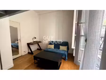 2 pièces plein de charme au coeur de la rue de charenton - 31 m2 au sol