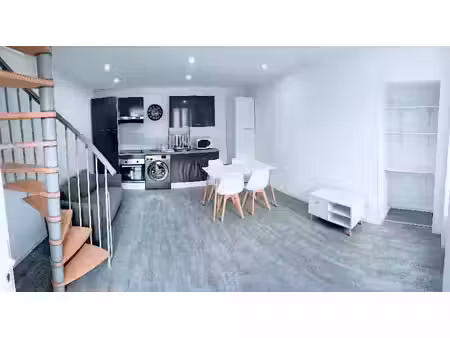 location appartement 2 pièces 42 m² à blaye (33390)