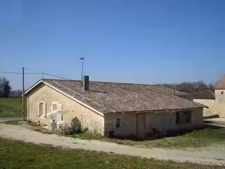 location maison 2 pièces 40 m² à saint-pierre-de-bat (33760)