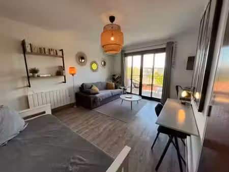 location appartement 1 pièce 33 m² à sanary-sur-mer (83110)