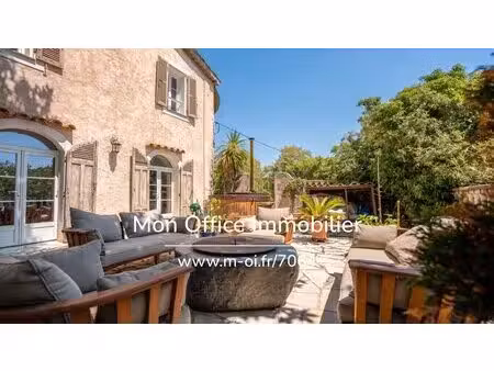 référence : 7064-les - maison de charme avec garage et piscine proche port grimaud