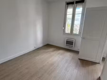 location appartement 2 pièces 45 m² à persan (95340)