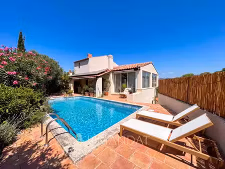 saint-raphaël – maison 123 m² avec piscine  studio indépendant et vue dégagée – exclusivit