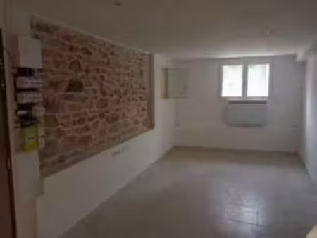 location appartement t1 à alès (30100) : à louer t1 / 26m² alès