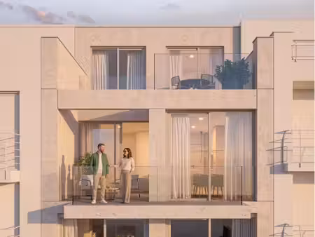 duplex neuf exceptionnellement spacieux avec vue frontale...